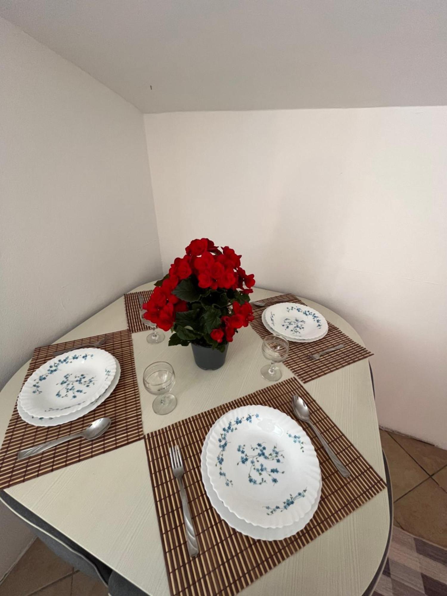 Iljazi'S Apartaments Вльора Екстер'єр фото