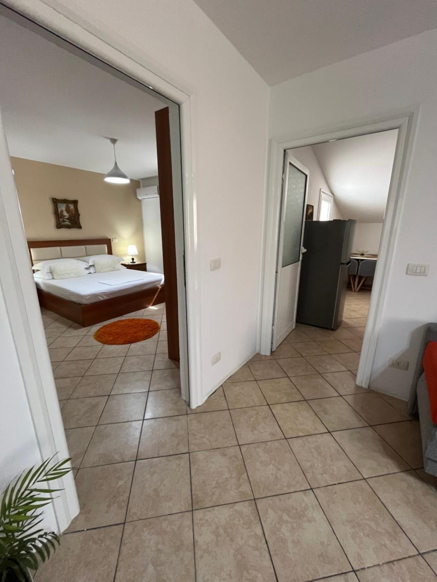 Iljazi'S Apartaments Вльора Екстер'єр фото