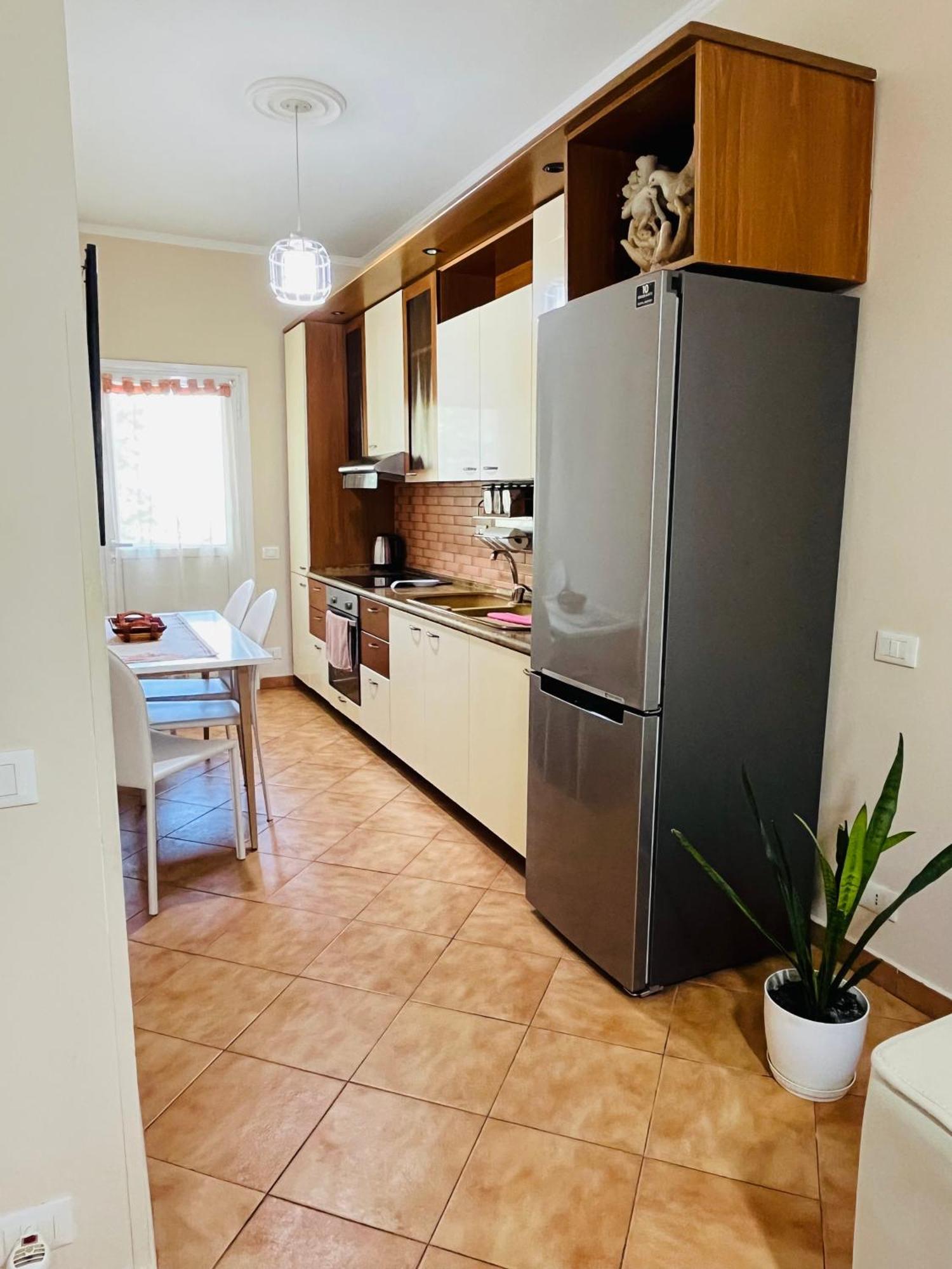 Iljazi'S Apartaments Вльора Екстер'єр фото