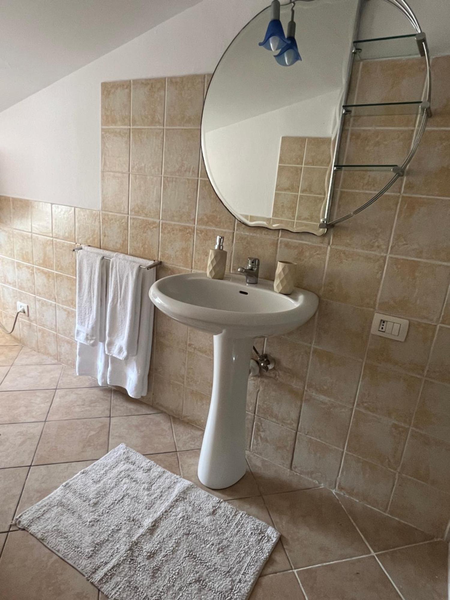 Iljazi'S Apartaments Вльора Екстер'єр фото