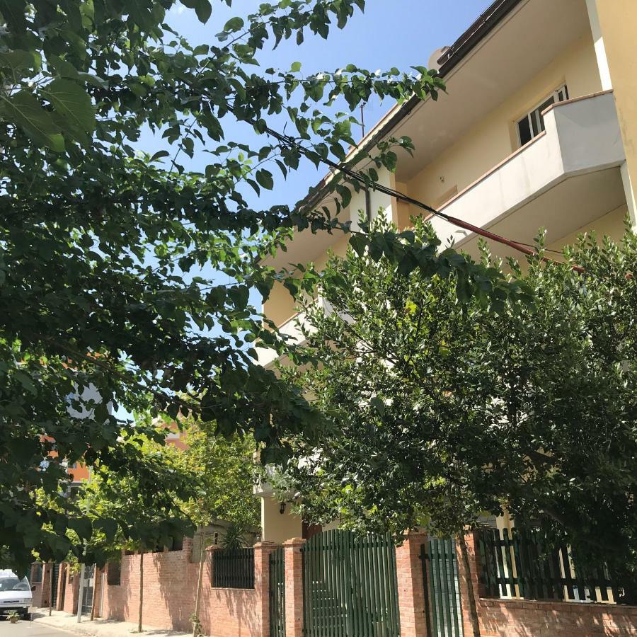 Iljazi'S Apartaments Вльора Екстер'єр фото